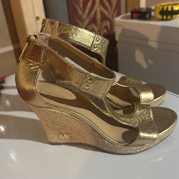Michael Kors Wedge Heels - Picture 11 of 12